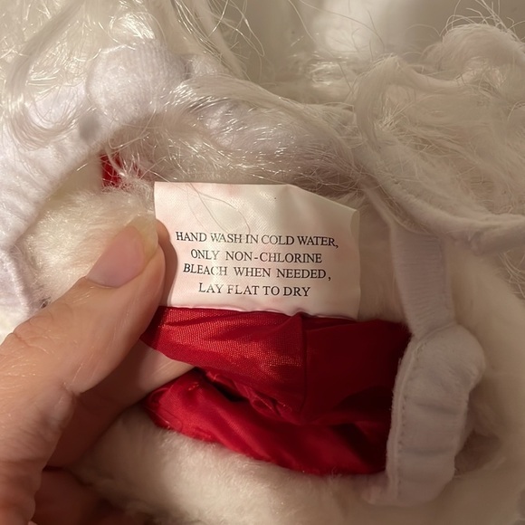 M Santa hat and beard for pets - Picture 4 of 6